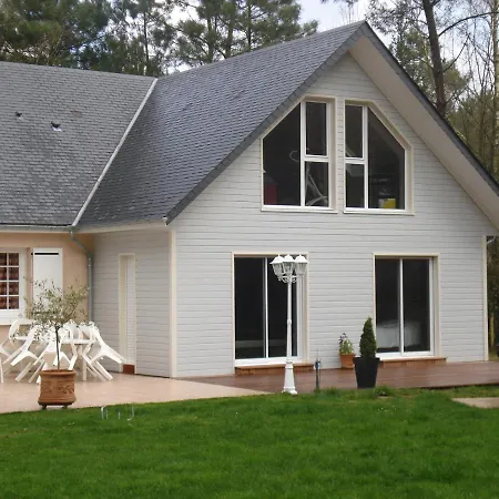 فندق مبيت وإفطار La Foret De Charmeuse *