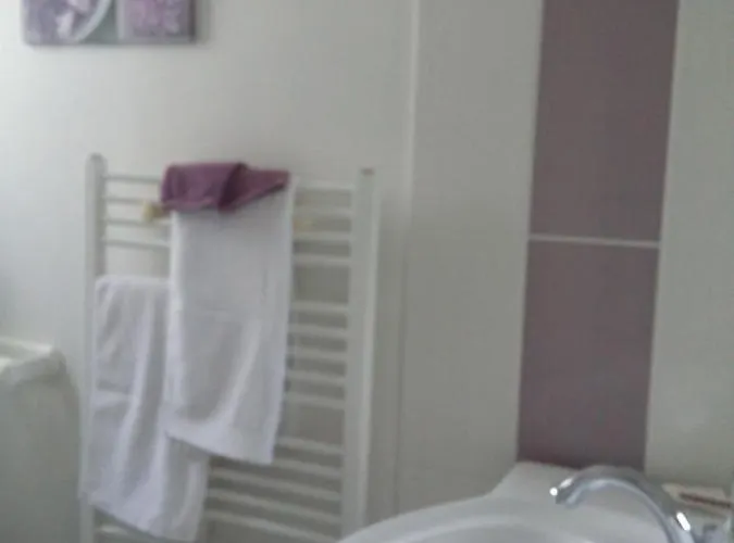 La Forêt De Charmeuse Alojamento de Acomodação e Pequeno-almoço *